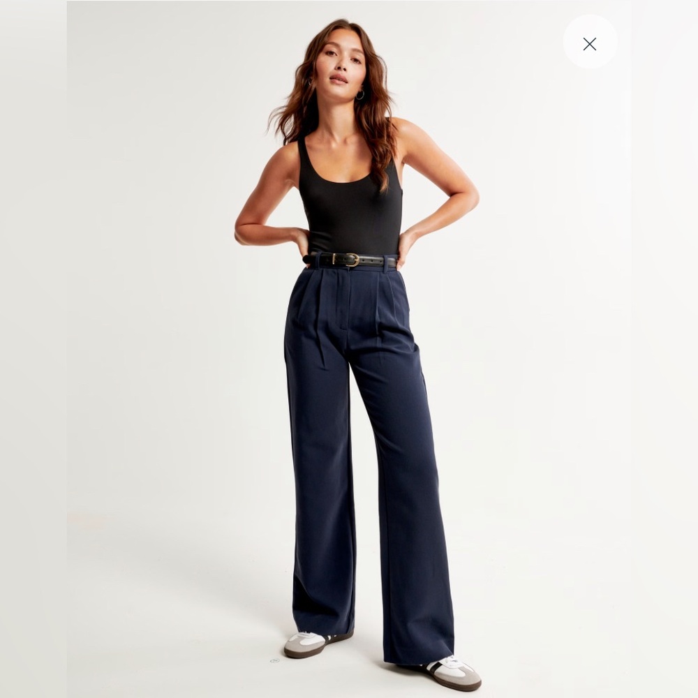 Sloane Pants in Navy